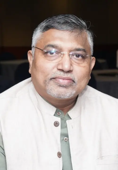 Vikash R